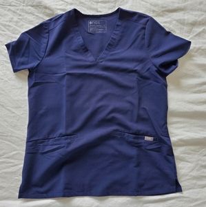 Figs Womens's Navy Casma Three-Pocket Scrub Top (Medium)